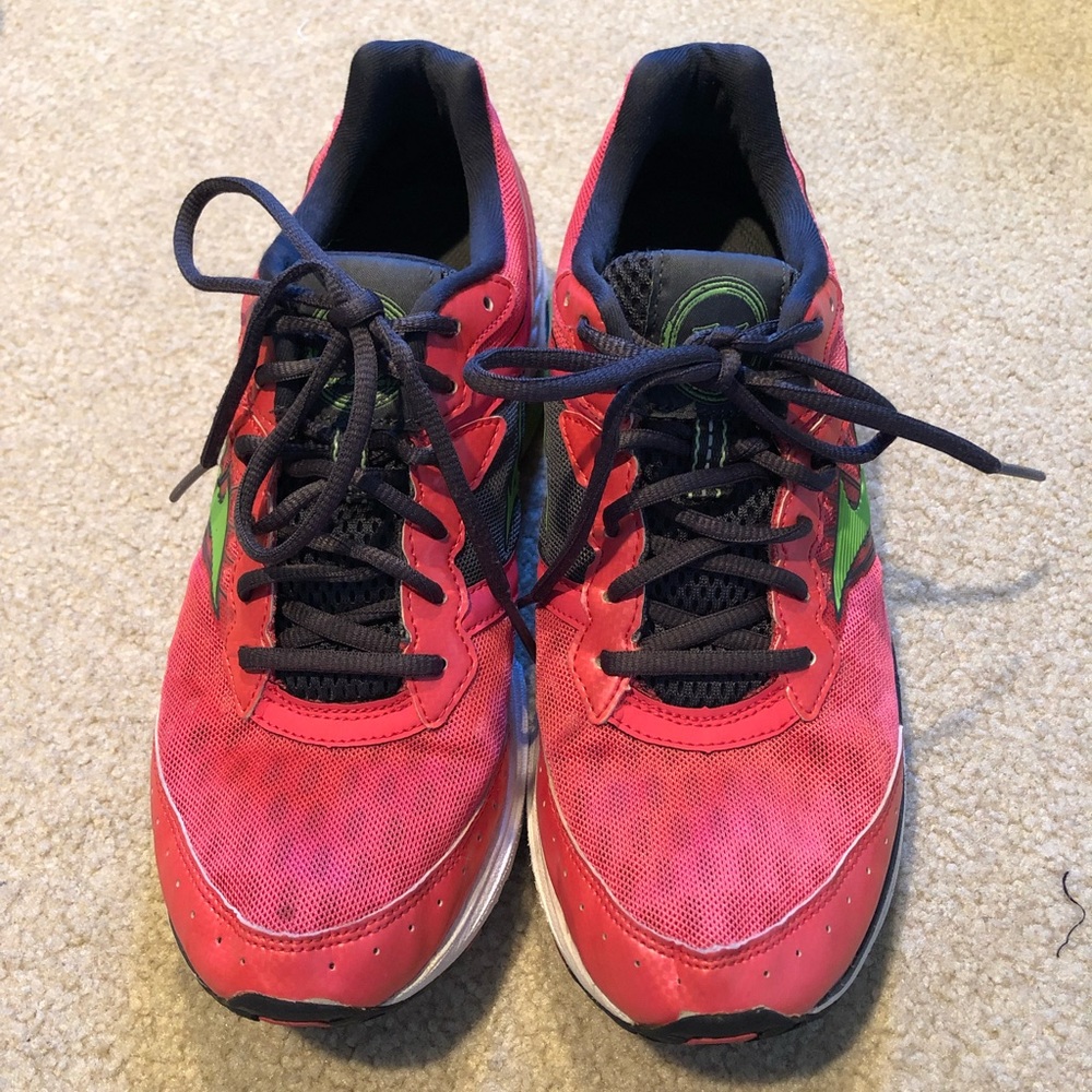 Mizuno sneakers